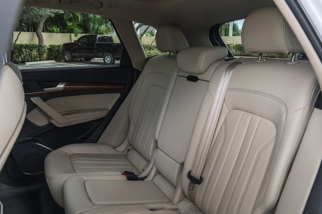 Used 2021 Audi Q5 2.0T Premium Plus w/ Premium Plus Package AWD/4WD image 22