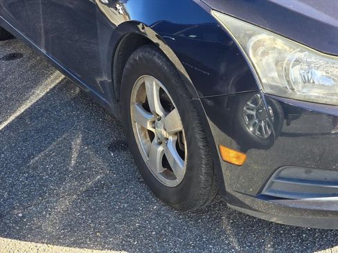 Used 2014 Chevrolet Cruze LT image 11