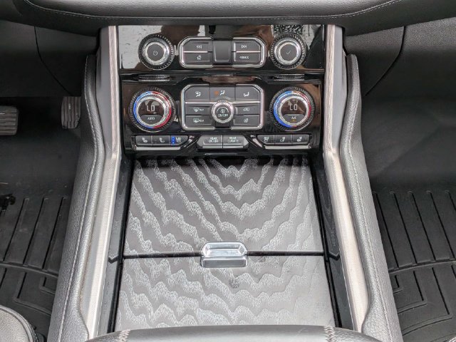 Used 2024 GMC Yukon XL Denali w/ Advanced Technology Package AWD/4WD image 21
