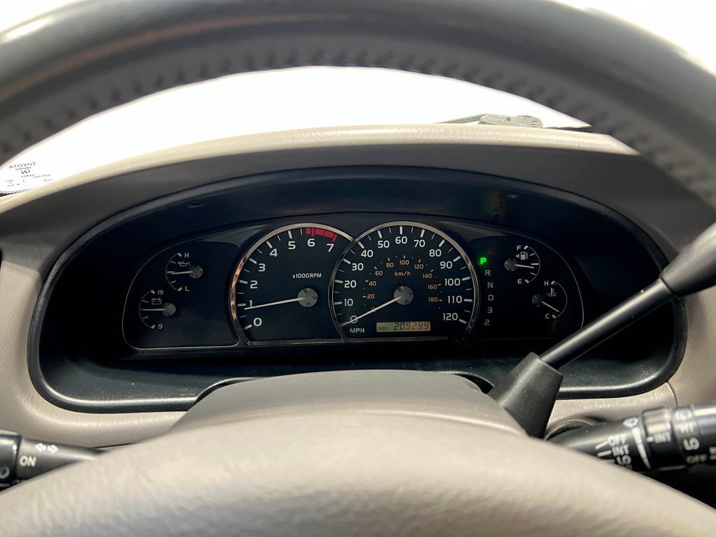 Used 2006 Toyota Sequoia SR5 AWD/4WD image 20