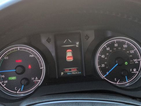 Certified 2021 Toyota Venza LE w/ Carpet Mat Package (TMS) image 13