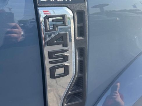 Used 2023 Ford F450 Lariat w/ Lariat Ultimate Package AWD/4WD image 6