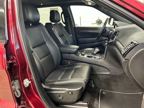 Used 2021 Jeep Grand Cherokee Limited w/ Quick Order Package 28K 80th AWD/4WD image 12
