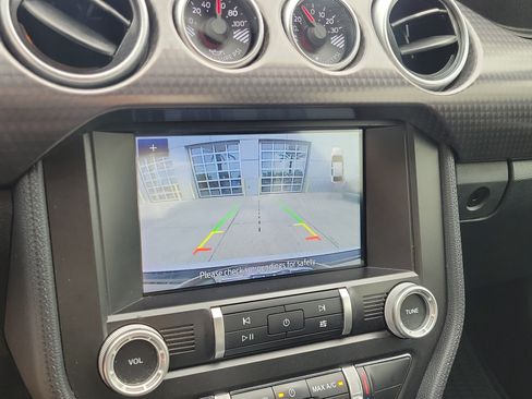 Used 2020 Ford Mustang Coupe w/ 2.3L High Performance Package RWD image 20