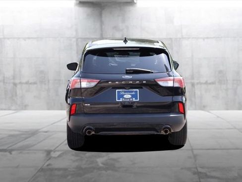 Certified 2022 Ford Escape SE w/ SE Sport Appearance Package FWD image 6