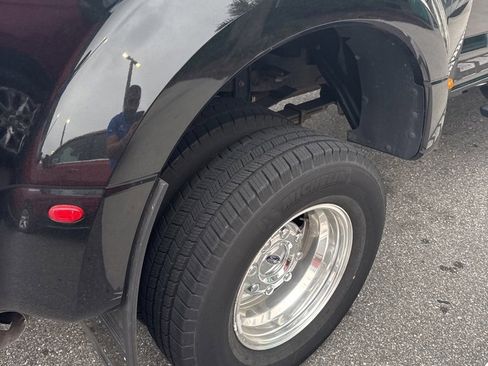 Used 2017 Ford F350 Lariat w/ Lariat Ultimate Package image 6