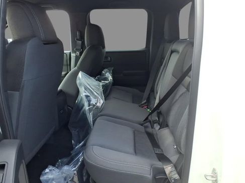 New 2026 Nissan Frontier SV w/ All-Weather Content Package AWD/4WD image 5