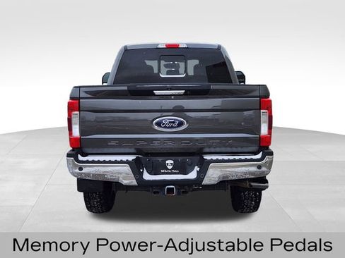 Used 2018 Ford F350 Lariat w/ Chrome Package image 8