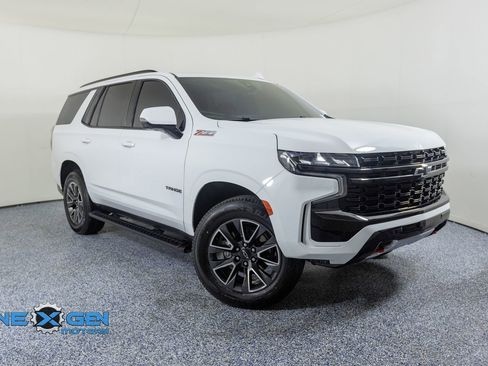 Used 2022 Chevrolet Tahoe Z71 w/ Luxury Package AWD/4WD image 1