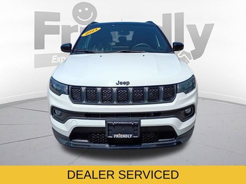 Used 2023 Jeep Compass Latitude w/ Sun and Sound Group AWD/4WD image 2