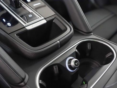 Certified 2023 Porsche Cayenne image 33
