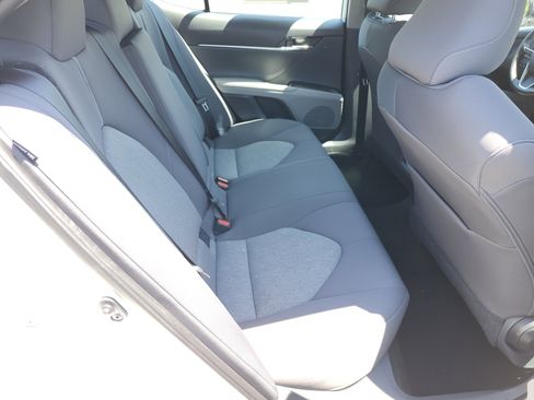 Used 2021 Toyota Camry LE FWD image 17