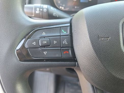 Used 2025 RAM ProMaster 2500 w/ U-Haul Equipment Group FWD image 18