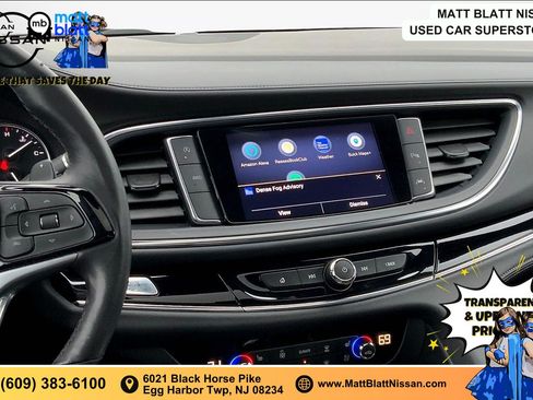 Used 2023 Buick Enclave Avenir AWD/4WD image 5