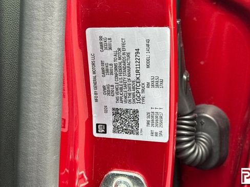 Used 2024 Chevrolet Colorado LT w/ LT Convenience Package III image 36