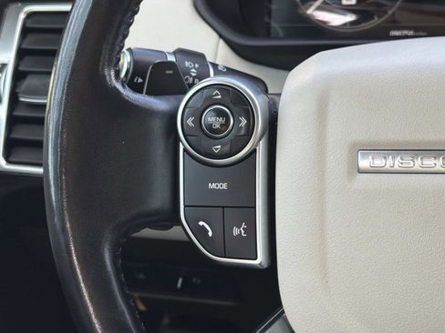 Used 2018 Land Rover Discovery HSE Luxury image 8