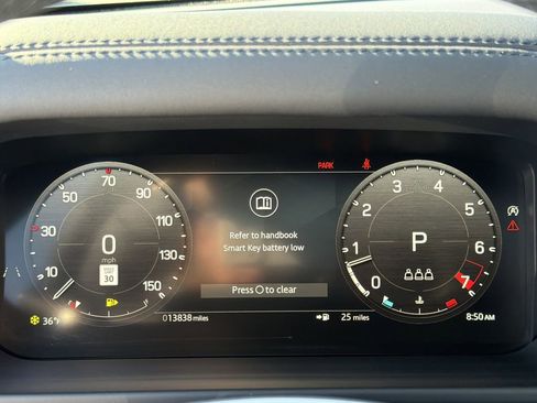 Used 2025 Land Rover Defender 110 S image 24