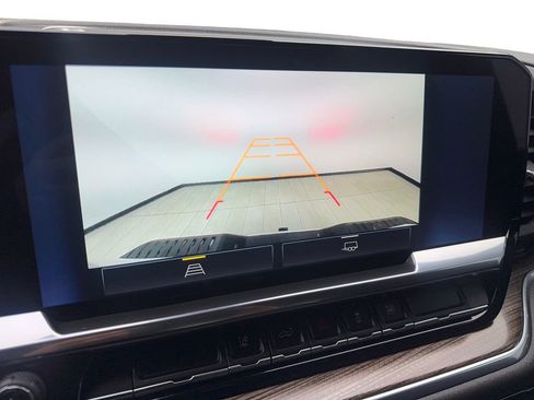 Used 2024 Chevrolet Silverado 2500 LT image 68