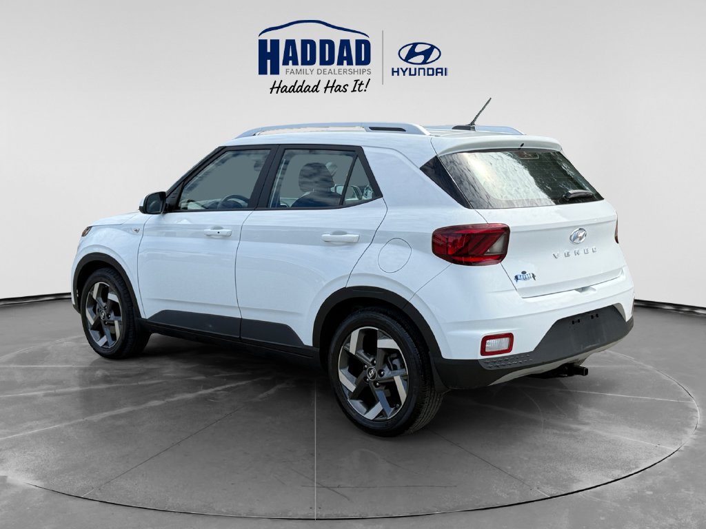 Certified 2026 Hyundai Venue SEL FWD image 2