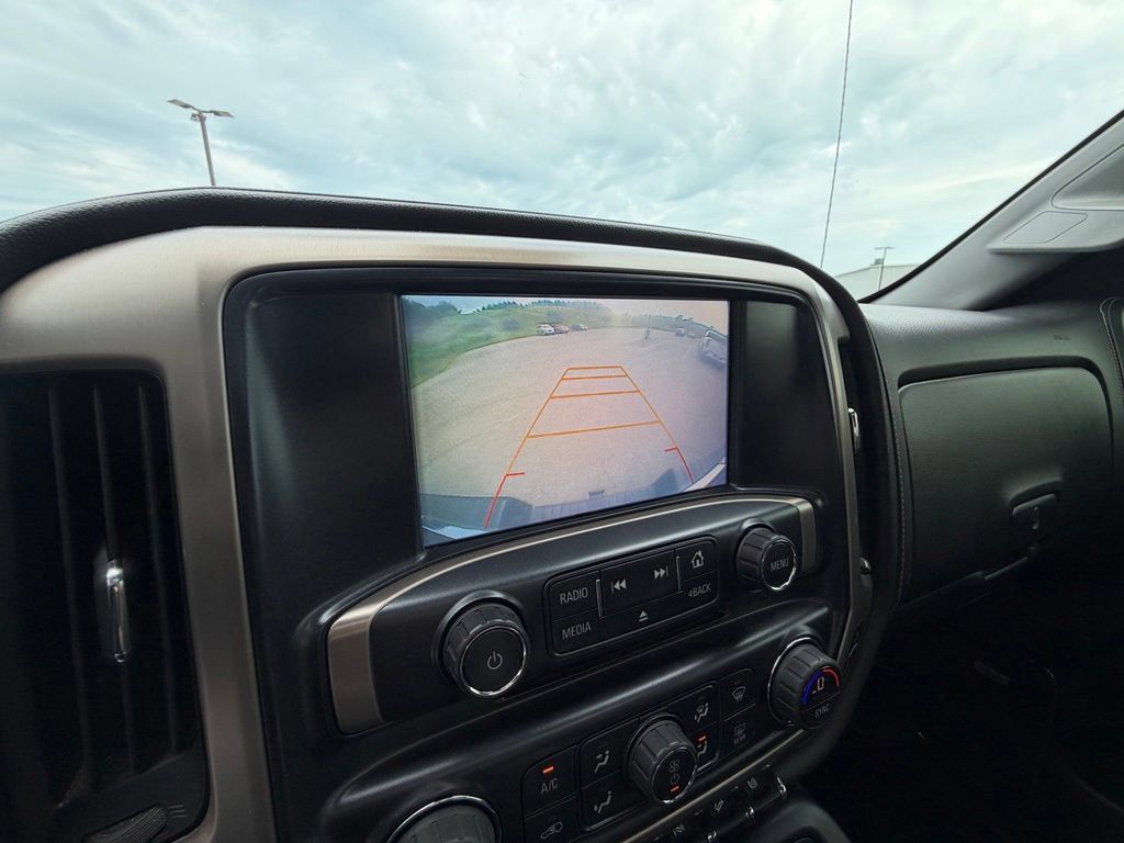 Used 2017 GMC Sierra 2500 Denali AWD/4WD image 29