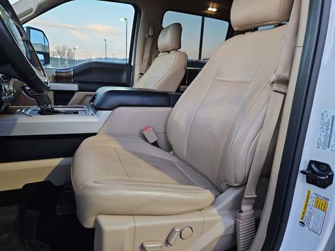 Used 2017 Ford F150 Lariat w/ Equipment Group 502A Luxury image 17