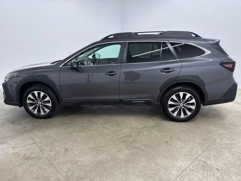 Used 2025 Subaru Outback Limited XT AWD/4WD image 8