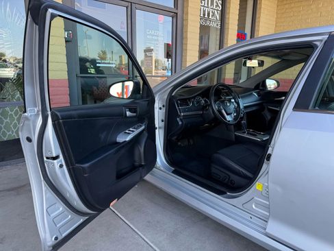 Used 2012 Toyota Camry SE image 15