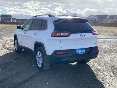 Used 2018 Jeep Cherokee Latitude image 11