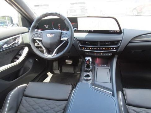 New 2026 Cadillac CT5 V RWD image 13