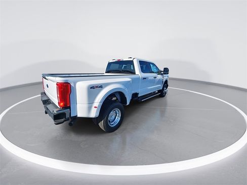 New 2026 Ford F350 XLT image 8