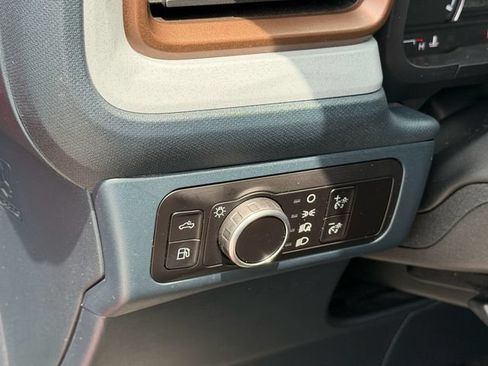 Used 2023 Ford Maverick Lariat w/ Lariat Luxury Package FWD image 12