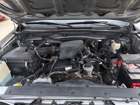 Used 2013 Toyota Tacoma PreRunner image 19