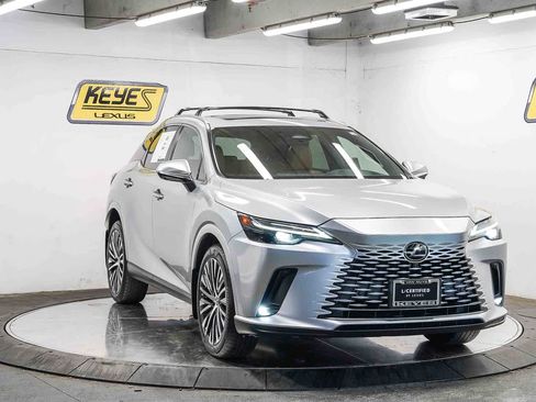 Used 2023 Lexus RX 350 Premium Plus w/ Cold Area Package FWD image 5