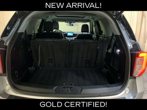 Used 2022 Ford Explorer XLT w/ Equipment Group 202A AWD/4WD image 20