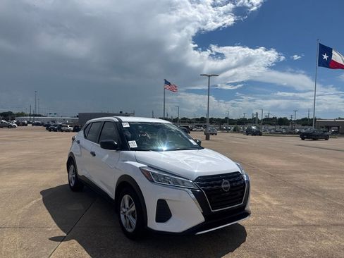 Certified 2024 Nissan Kicks S FWD image 1