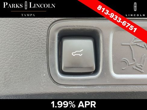 Certified 2022 Lincoln Navigator Reserve AWD/4WD image 9