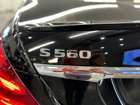 Used 2019 Mercedes-Benz S 560 Sedan image 11