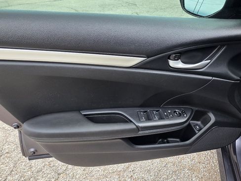 Used 2019 Honda Civic Sport image 32