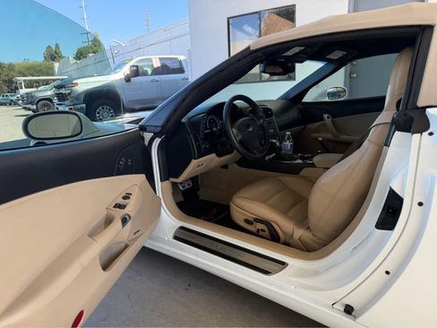 Used 2008 Chevrolet Corvette Convertible w/ Preferred Equipment Group RWD image 5