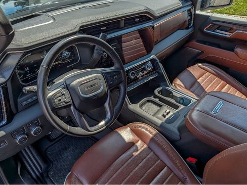 Used 2024 GMC Sierra 2500 Denali Ultimate w/ Max Trailering Package AWD/4WD image 18