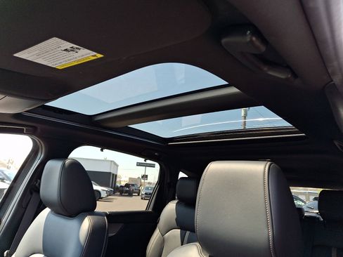 Certified 2024 MAZDA CX-90 Plug-In Hybrid w/ Premium Plus image 17