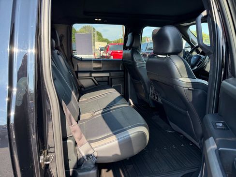 Used 2017 Ford F150 Raptor w/ Equipment Group 802A Luxury AWD/4WD image 12