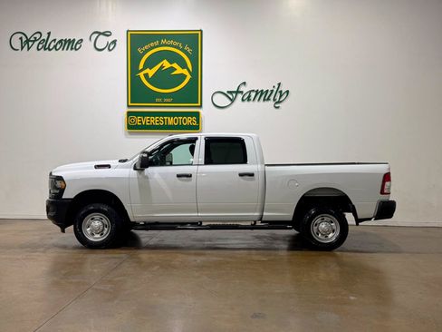 Used 2023 RAM 2500 Tradesman AWD/4WD image 5