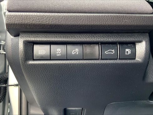 Used 2026 Toyota Camry LE FWD image 33