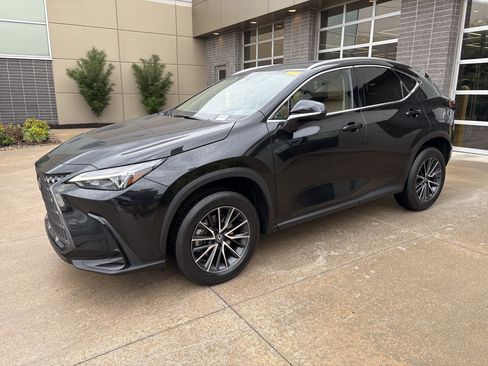 Used 2024 Lexus NX 250 FWD w/ Towing Package (2000 Lbs) image 5