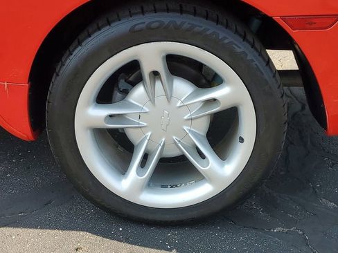 Used 2005 Chevrolet SSR image 5