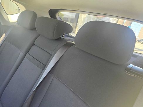 Used 2025 Hyundai Kona SEL AWD/4WD image 16