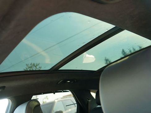 Used 2025 Genesis GV70 3.5T Sport w/ Sport Prestige Package image 32