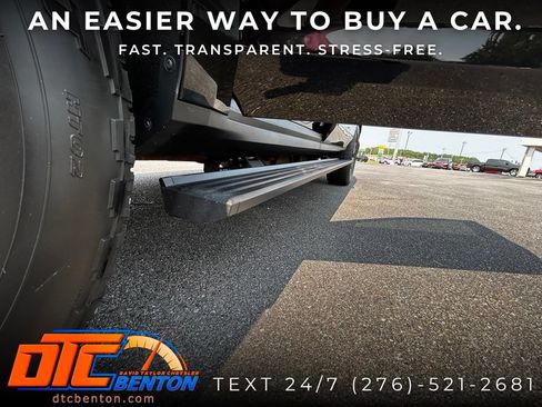 Used 2021 GMC Yukon XL AT4 w/ AT4 Premium Plus Package AWD/4WD image 36