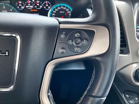 Used 2019 GMC Yukon Denali AWD/4WD image 25